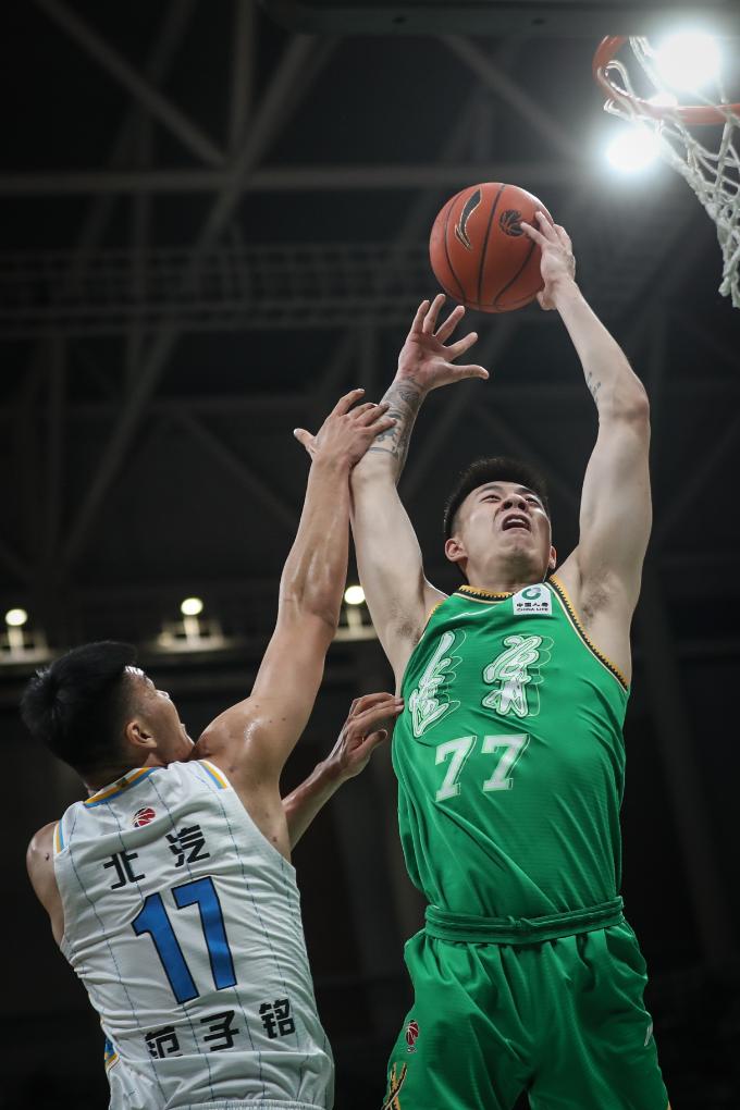 低谷期后再出发,张镇麟27分助辽宁八连胜