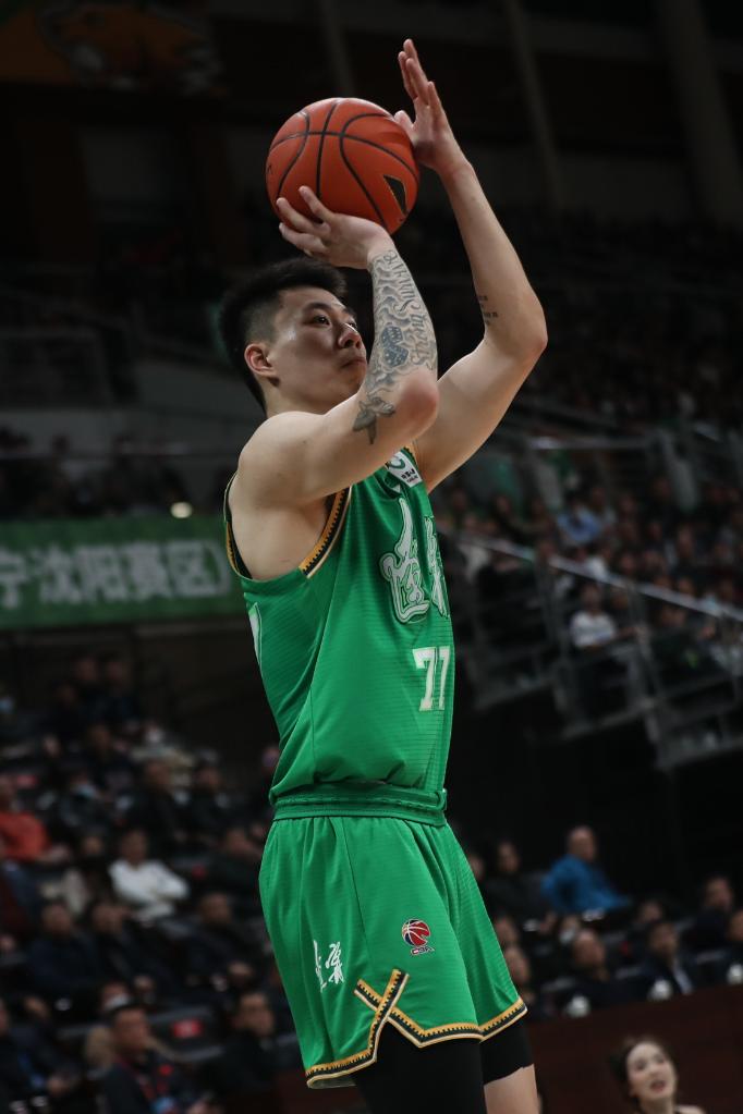 低谷期后再出发,张镇麟27分助辽宁八连胜