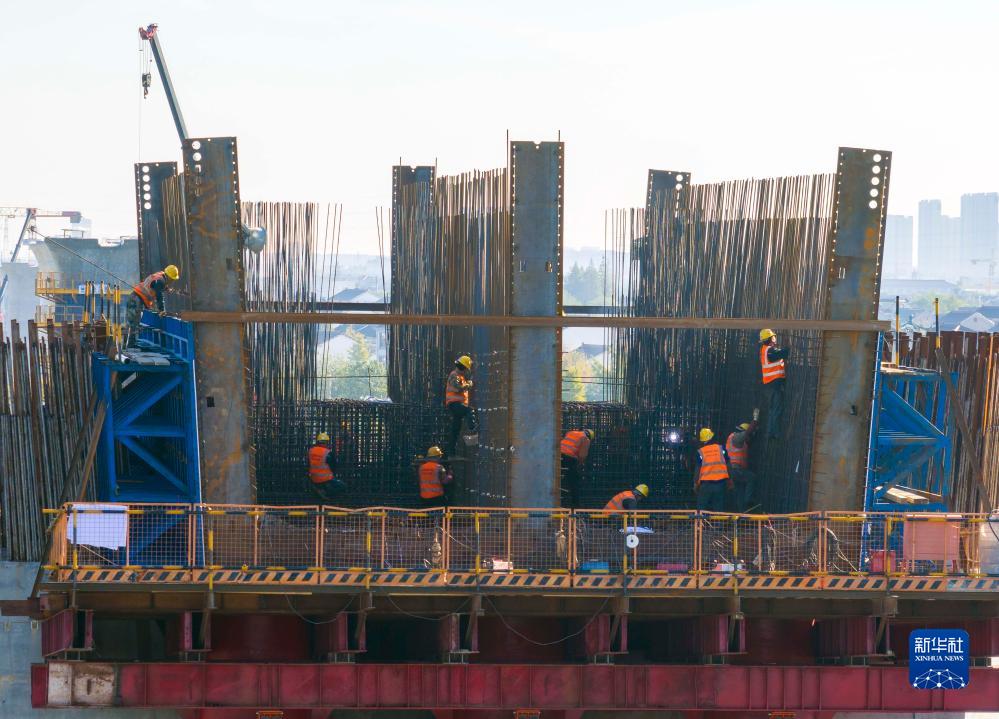 沪渝蓉高铁泰州段桥梁工程建设全面进入上部结构施工阶段