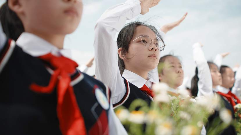 英雄回家 | 我们接你回家 英雄回家 | 我们接你回家