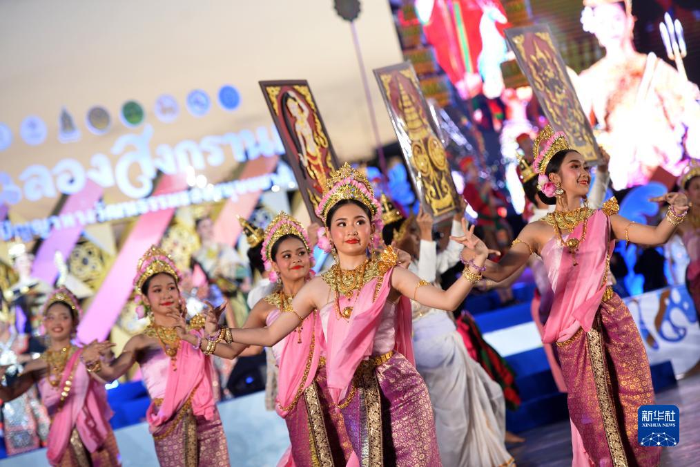 泰国举办活动庆祝宋干节被列入联合国非物质文化遗产名录