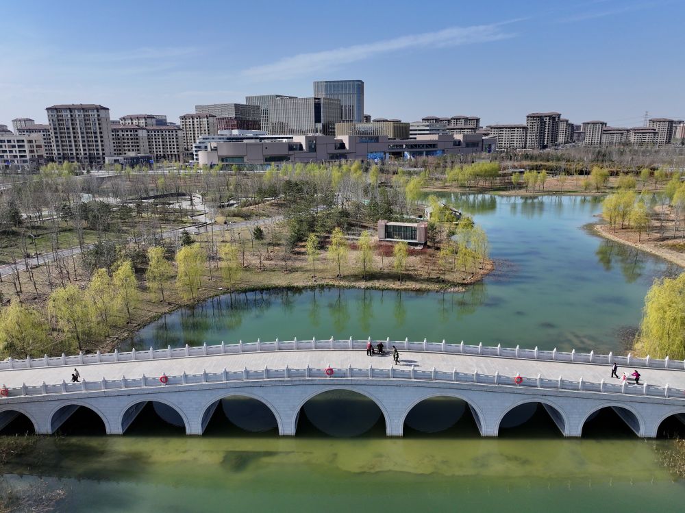 雄安新区：“未来之城”展新姿