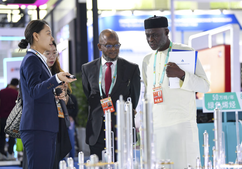 习近平主席在中阿合作论坛第十届部长级会议开幕式上的主旨讲话为中阿团结合作注入力量