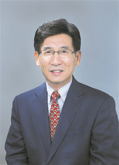 薛其坤:披荆斩棘叱咤量子竞技场