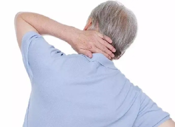 社群直播、打卡听课，“神奇”保健品如何唬住老年人？