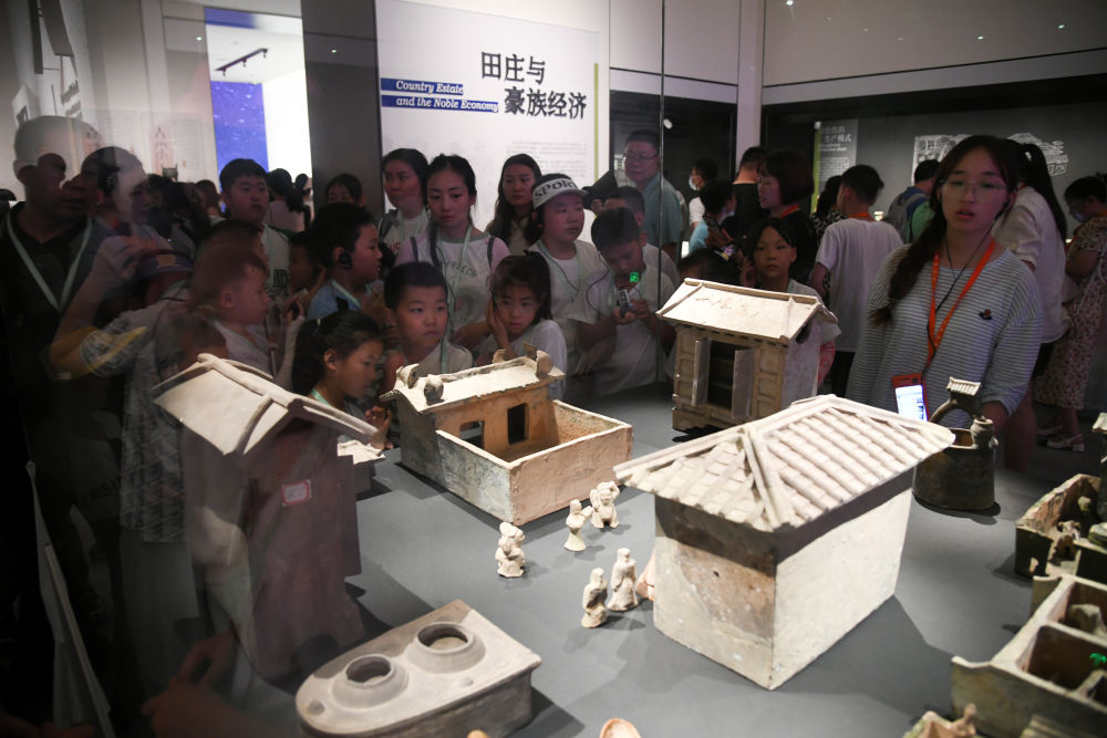 新场景、新玩法释放暑期消费市场新活力 新场景、新玩法释放暑期消费市场新活力