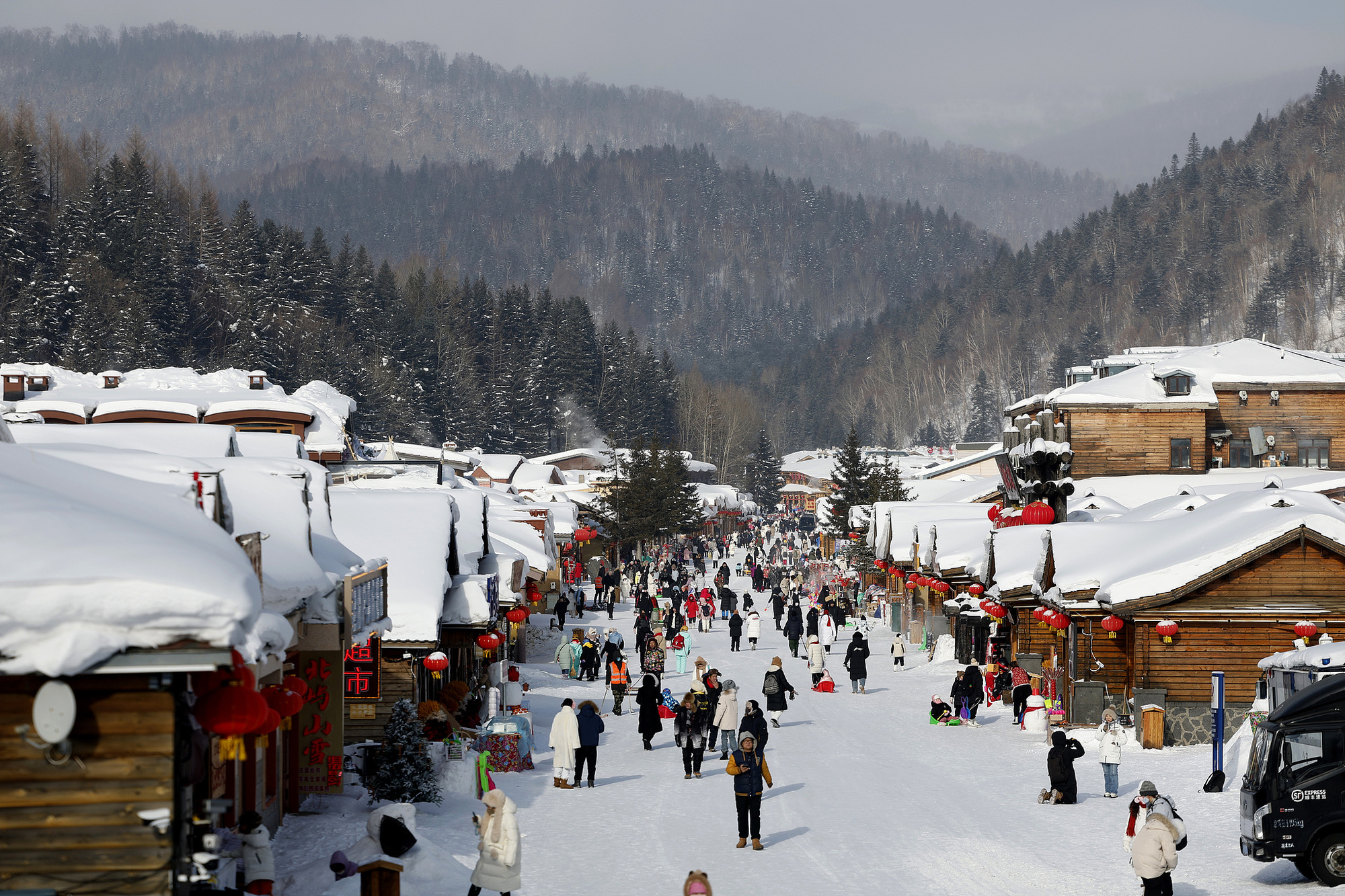 【央广时评】“冷资源”孕育“热动能” 激发冰雪经济新活力
