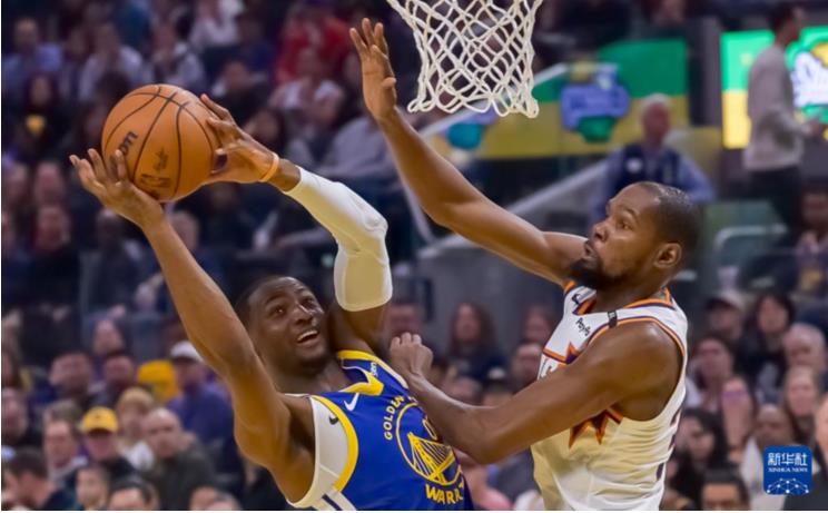 篮球——NBA常规赛：勇士胜太阳