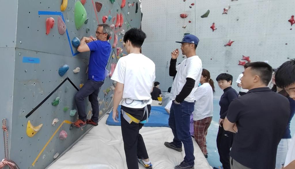 面向2028年残奥会 中国首次举办残疾人攀岩训练营