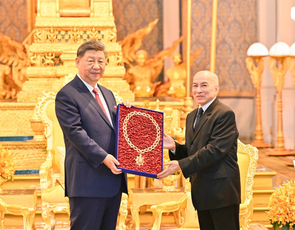 第一观察·瞬间丨特殊的礼遇 友谊的见证