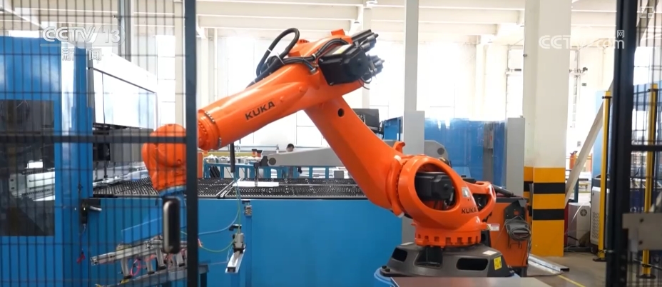 生产忙、订单增!企业开辟“新赛道”吸引海外客商不远千里来“探厂”