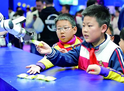 中国科幻：在家当成长中摸索将来