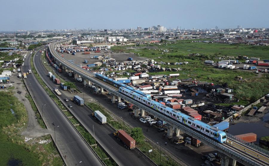 特稿｜习近平: 世界和平与发展的坚定支持者、维护者、推动者