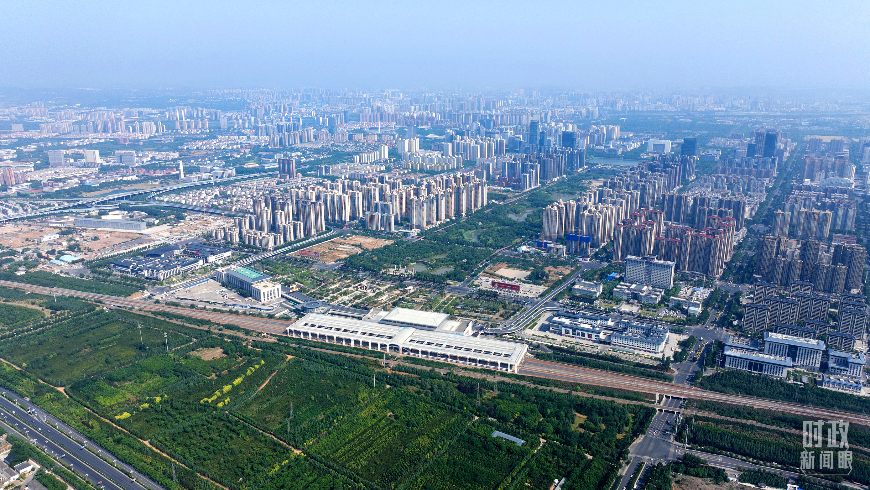 时政新闻眼丨再赴河南考察,习近平为何强调这两个关键词? 时政新闻眼丨再赴河南考察,习近平为何强调这两个关键词?