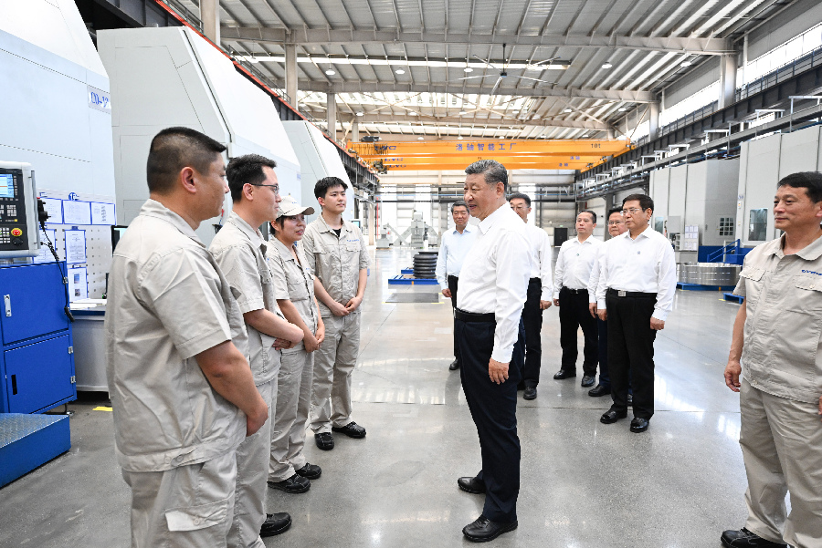 “把历史视角、战略思维,都落实到具体行动上来”——习近平总书记河南考察纪实 “把历史视角、战略思维,都落实到具体行动上来”——习近平总书记河南考察纪实