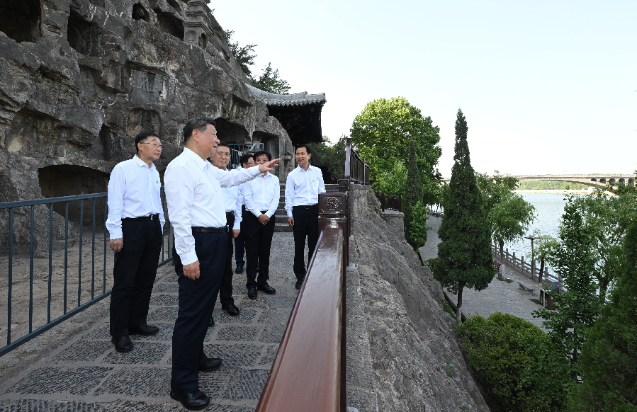 “把历史视角、战略思维,都落实到具体行动上来”——习近平总书记河南考察纪实 “把历史视角、战略思维,都落实到具体行动上来”——习近平总书记河南考察纪实