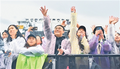相聚现场，一起“嗨”