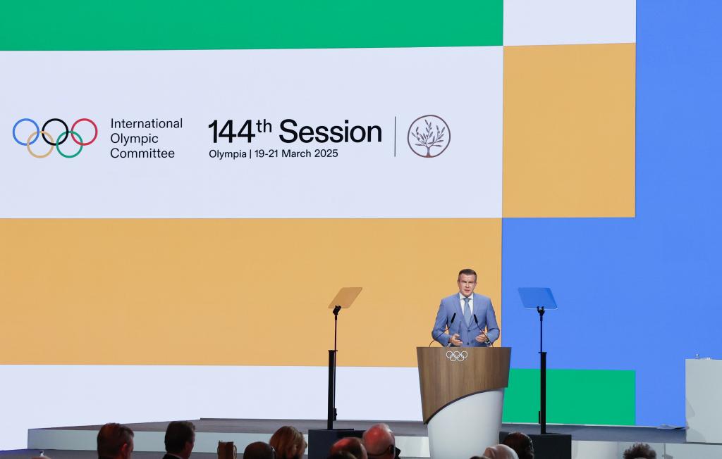 杨扬再次连任世界反兴奋剂机构副主席