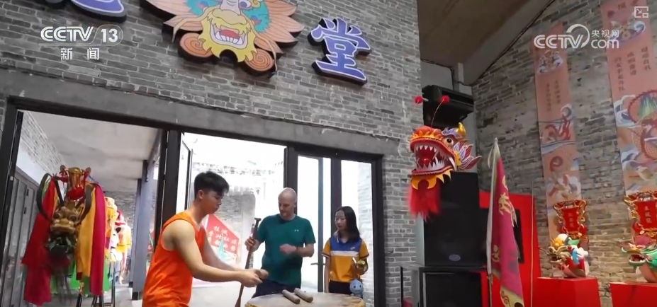 “乐趣端午”文娱盛宴聚客来 “龙舟+”花样上新打造新顶流燃动消费新热潮