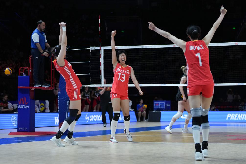 世界女排联赛北京站揭幕 新一届中国女排首秀迎开门红