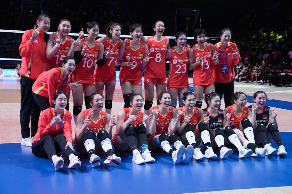 世界女排联赛北京站揭幕 新一届中国女排首秀迎开门红