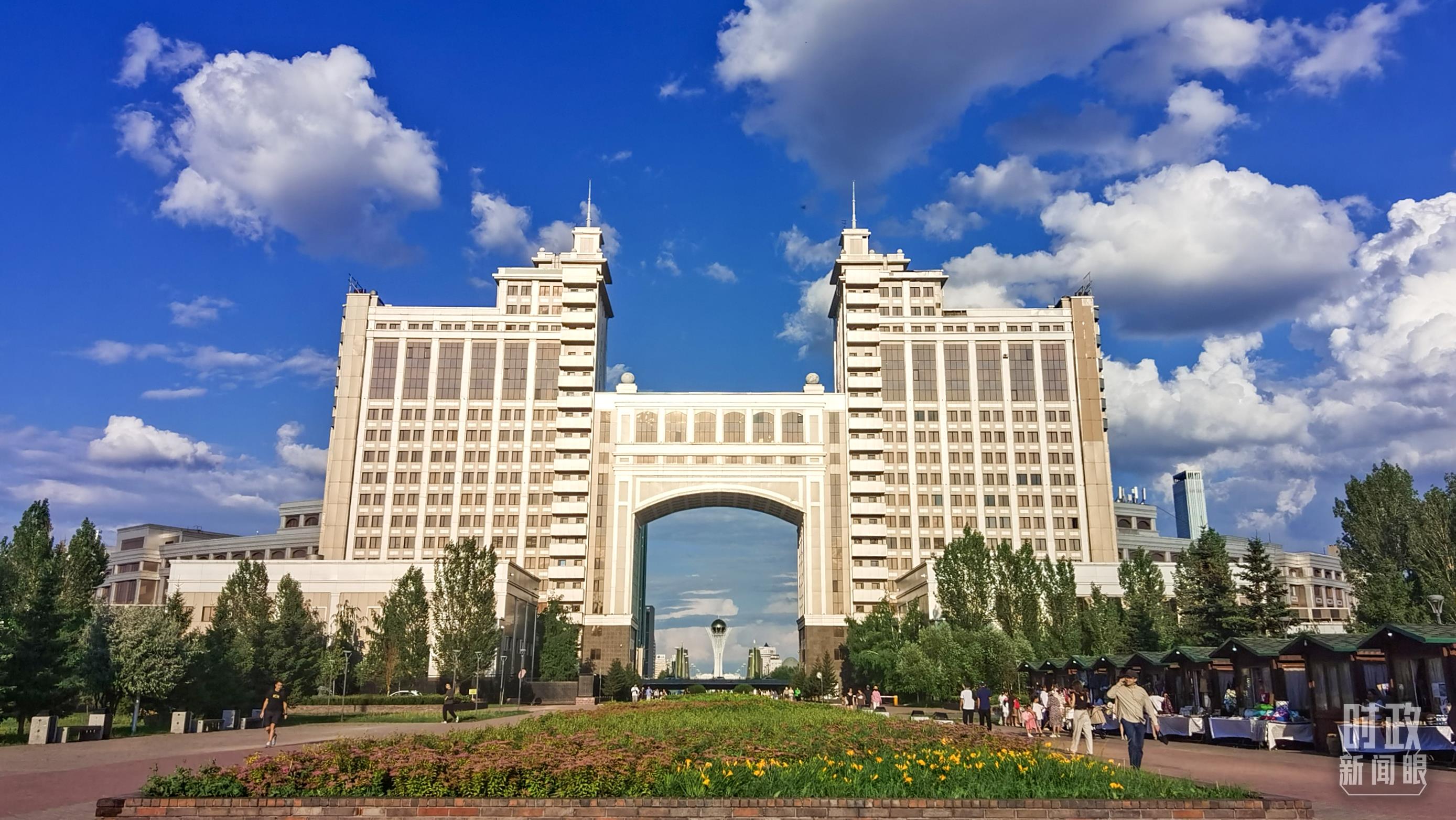 时政新闻眼丨习近平中亚之行第一天,擘画中哈全方位合作