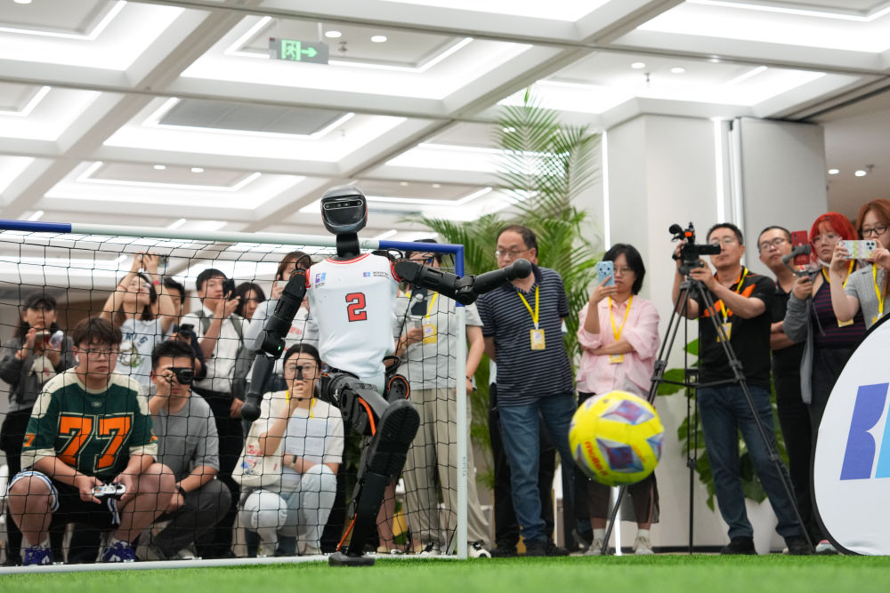 活力中国调研行|向“智”!中国机器人“跑”起来 活力中国调研行|向“智”!中国机器人“跑”起来