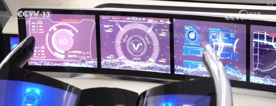 “屏”常可见从1到N“加速跑” “千锤百炼”锻造硬实力释放千亿级大市场