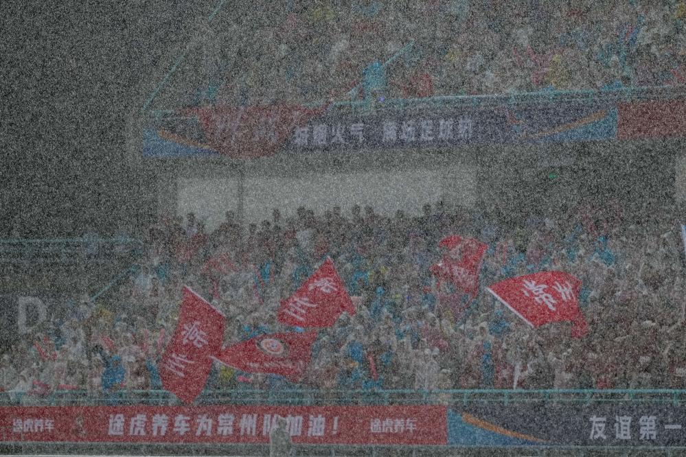 追光丨“苏超”,持续刷新纪录中…… 追光丨“苏超”,持续刷新纪录中……