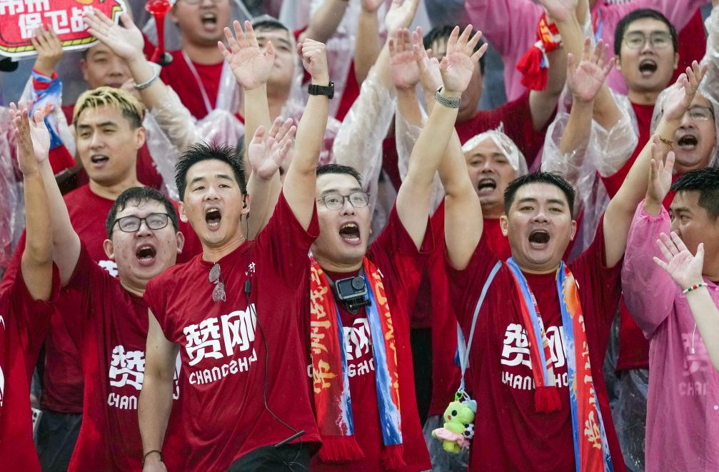 追光丨“苏超”,持续刷新纪录中…… 追光丨“苏超”,持续刷新纪录中……