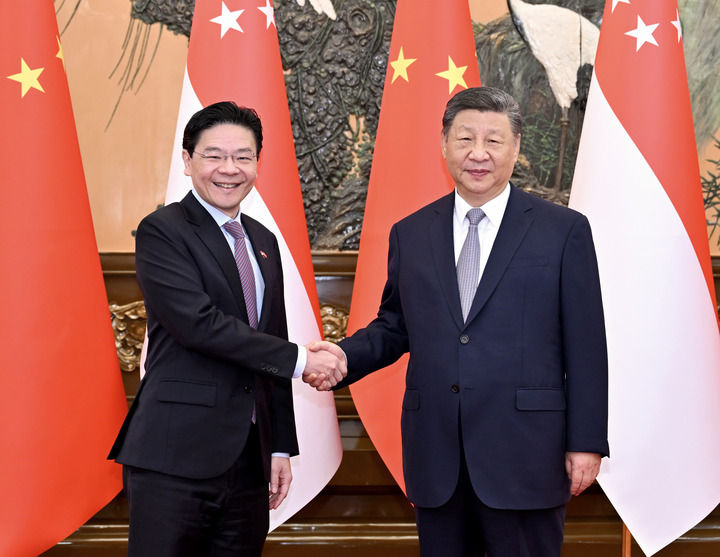 习近平会见新加坡总理黄循财 习近平会见新加坡总理黄循财