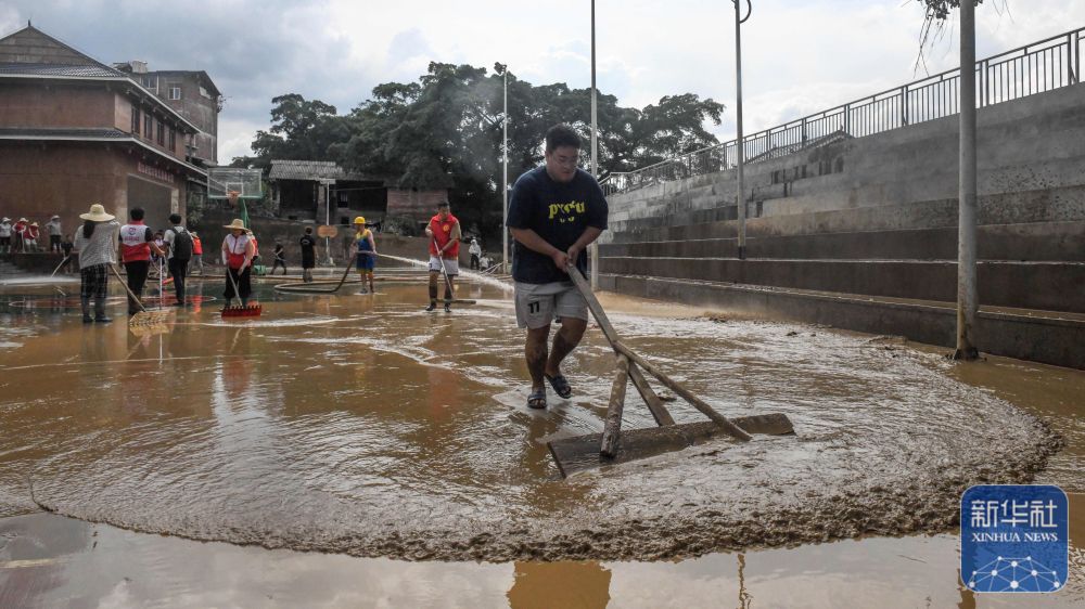 新华全媒+丨广西三江:积极开展灾后恢复工作 新华全媒+丨广西三江:积极开展灾后恢复工作