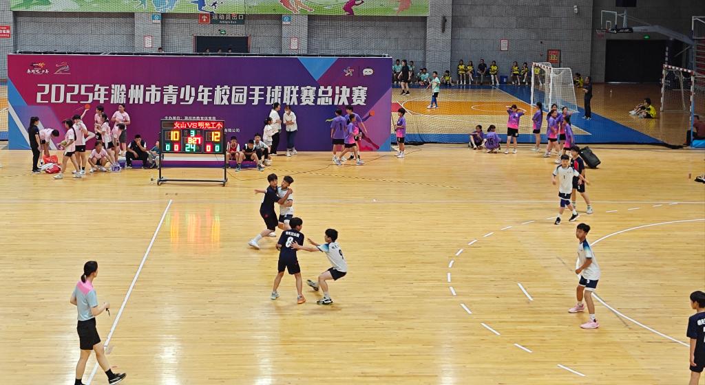 小城“手”握大未来