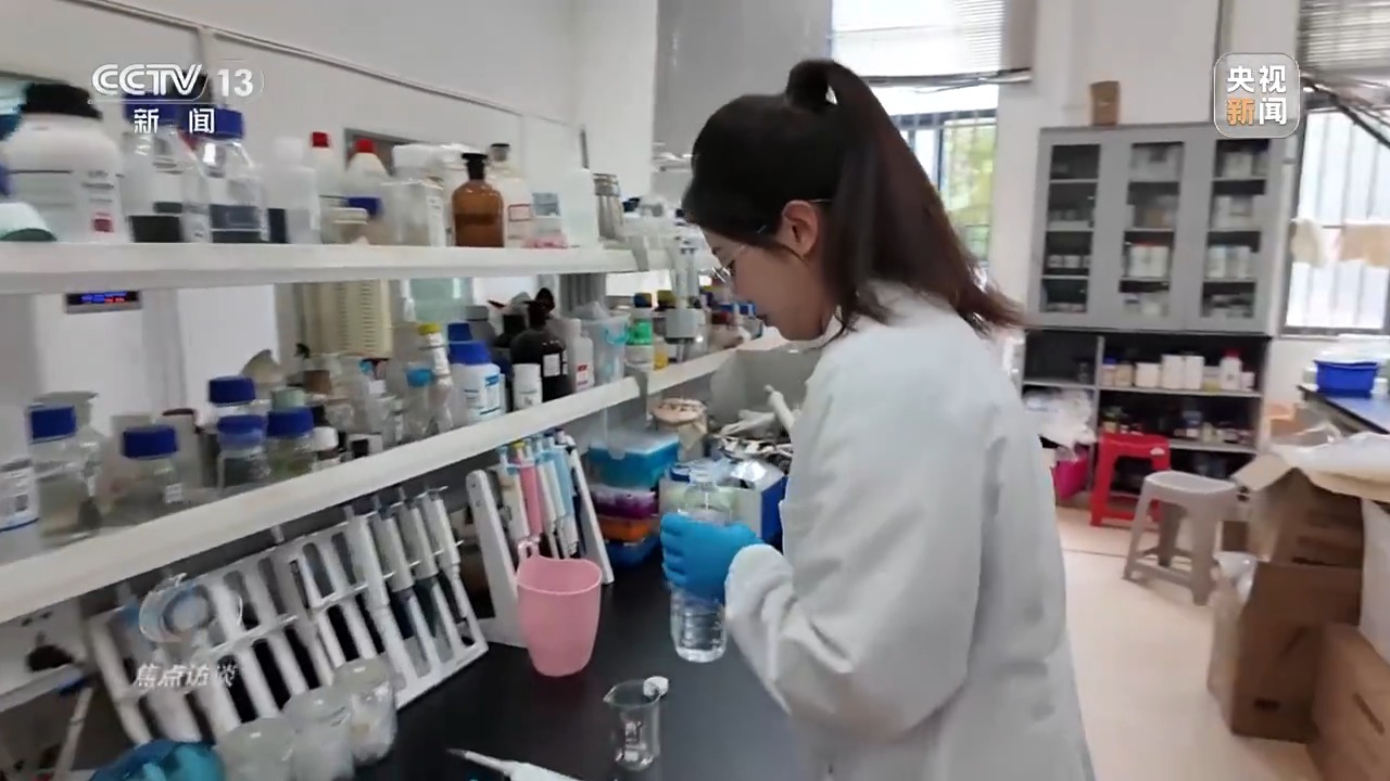 焦点访谈丨跨区域招聘、开设微专业……政校企协同发力破解就业难题