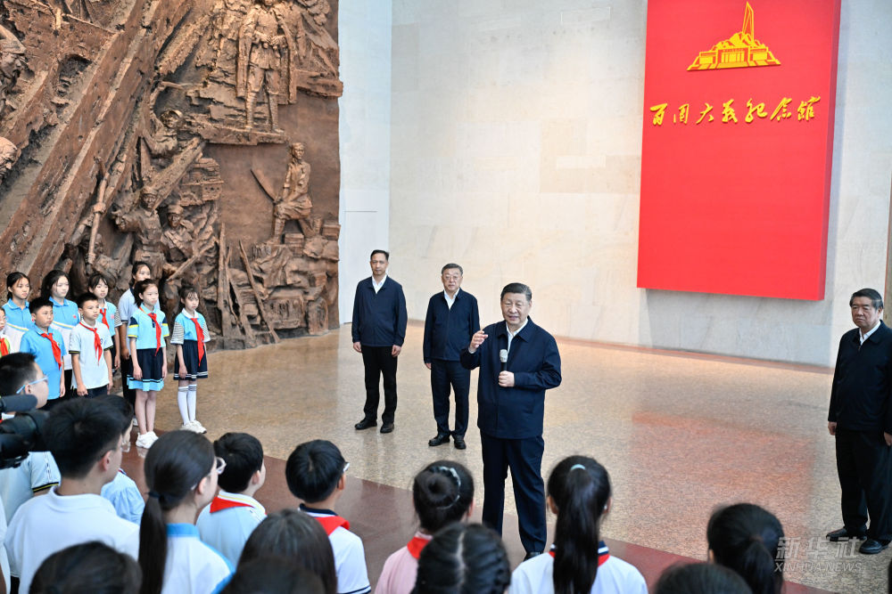 习近平:做一个堂堂正正、光荣自豪的中国人 习近平:做一个堂堂正正、光荣自豪的中国人