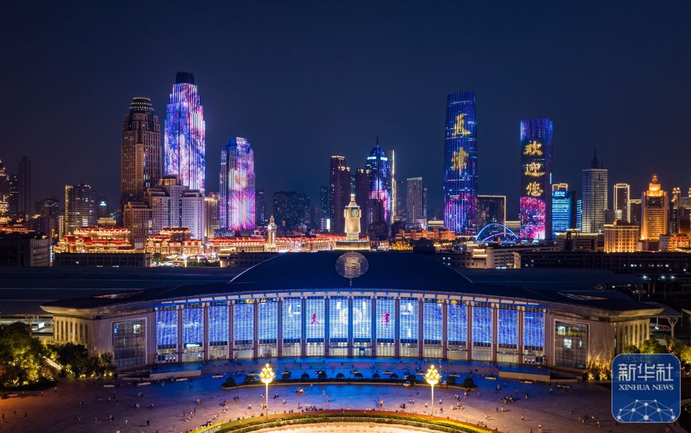 飞阅中国｜津彩夜空 光耀海河