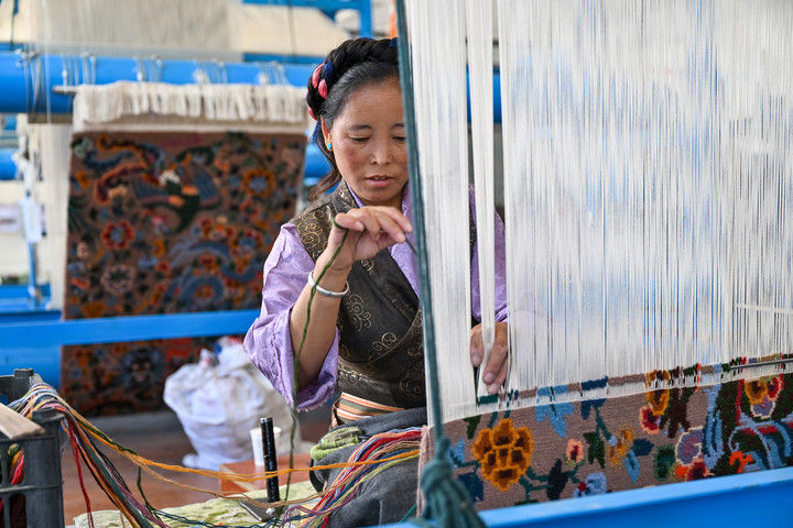 镜观·回响｜坚持以人为本 推进共同富裕