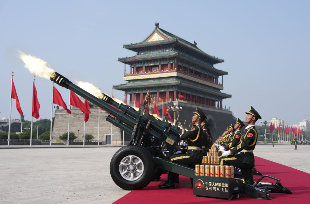 向着新的伟大胜利，前进！——纪念中国人民抗日战争暨世界反法西斯战争胜利80周年大会侧记