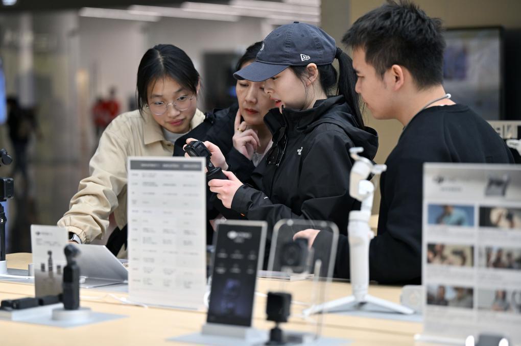 新华鲜报丨更给力！海南离岛免税购物提质扩容