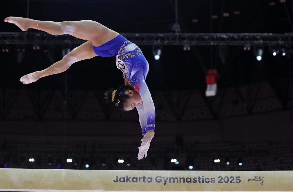 体操世锦赛｜张清颖首夺世锦赛奖牌