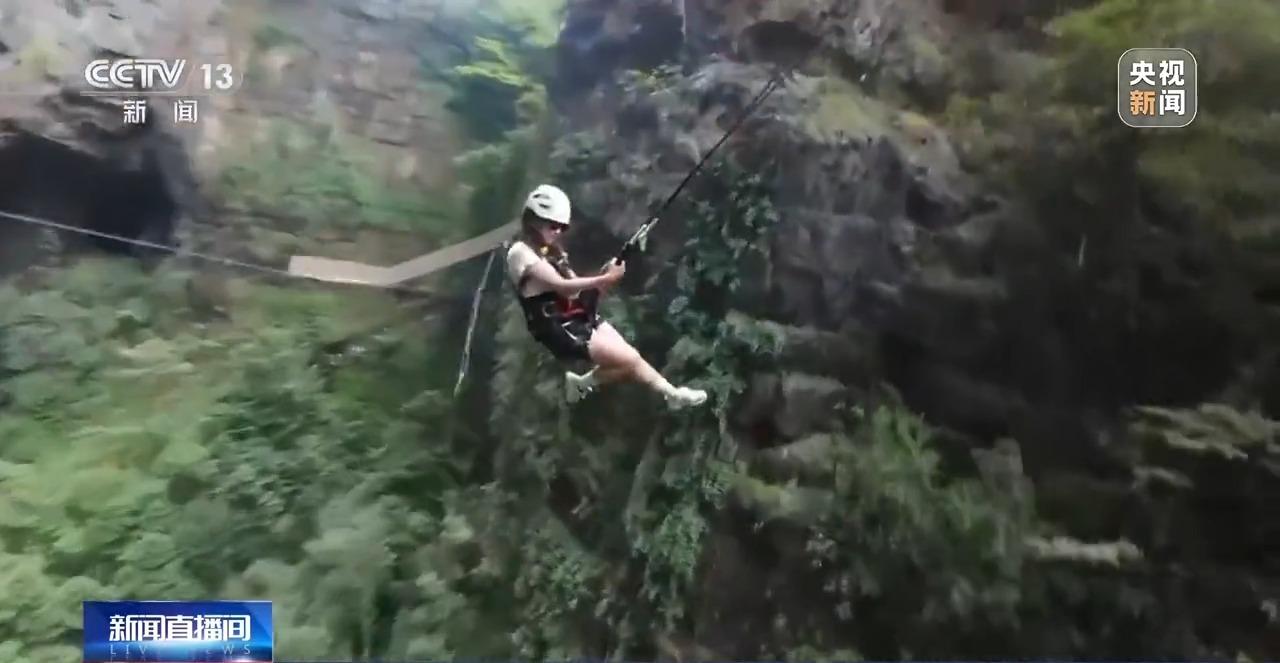 仪式感、反差感、氛围感拉满了 带你解锁年轻人新消费图鉴
