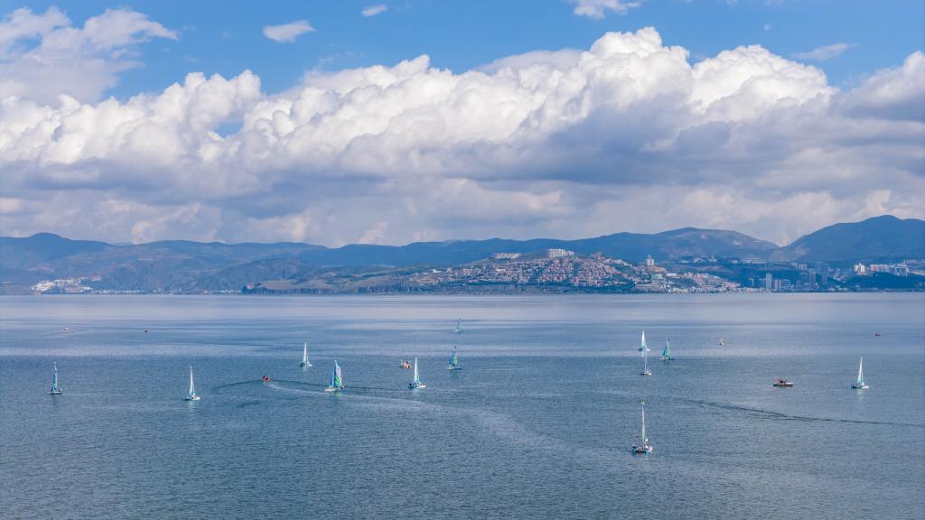 追光丨火爆!我国超4亿人玩户外,都在玩啥?