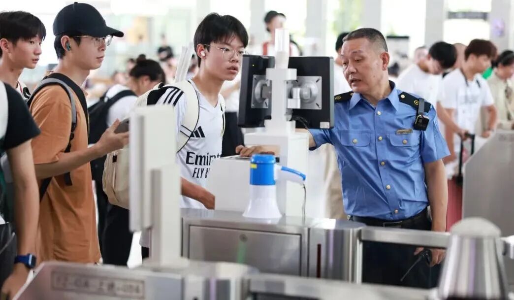 与你有关!铁路出行的9大利好,速查收!