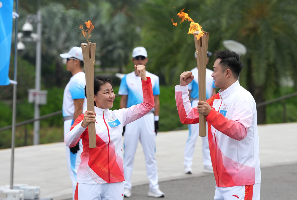 高清大图｜三地联动四城同传！第十五届全运会火炬传递活动举行