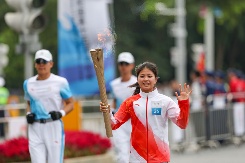 高清大图|三地联动四城同传!第十五届全运会火炬传递活动举行 高清大图|三地联动四城同传!第十五届全运会火炬传递活动举行