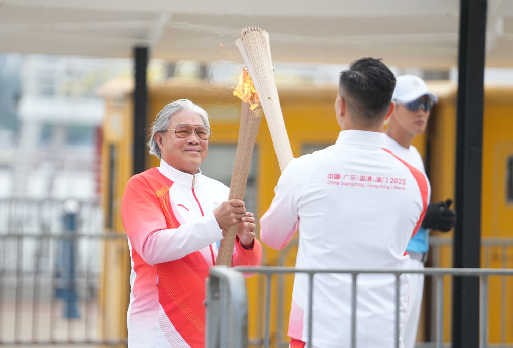 高清大图｜三地联动四城同传！第十五届全运会火炬传递活动举行