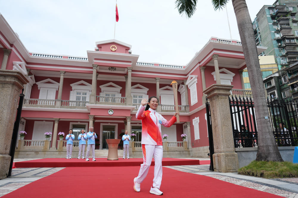 高清大图|三地联动四城同传!第十五届全运会火炬传递活动举行 高清大图|三地联动四城同传!第十五届全运会火炬传递活动举行