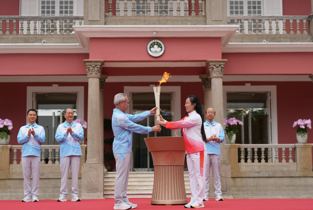 高清大图｜三地联动四城同传！第十五届全运会火炬传递活动举行