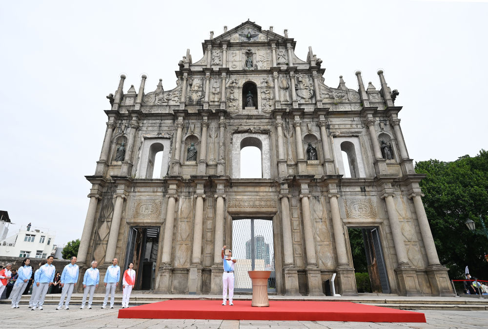 高清大图|三地联动四城同传!第十五届全运会火炬传递活动举行 高清大图|三地联动四城同传!第十五届全运会火炬传递活动举行