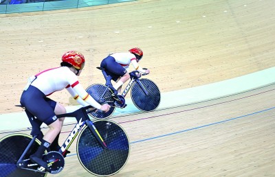 十五运会进入开幕后的第四个比赛日 香港“飞鱼”首夺全运金牌 乒乓名将“过关斩将”晋级